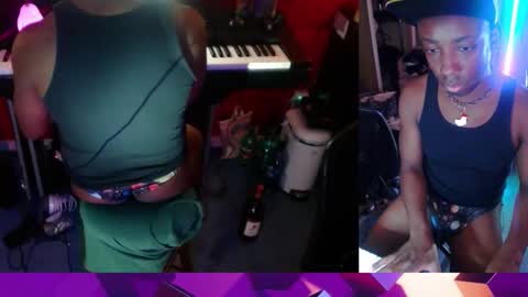 BicepsandFrot online show from January 2026 05:11:02 AM