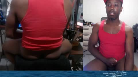 Snapshot of bicepsandfrot chatting on June 2026 09:26:02 AM BicepsandFrot online show from June 2026 09:26:02 AM