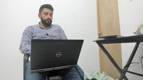 Tommy online show from November 2025 10:30:01 PM