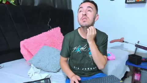 john and cris online show from May 2026 12:44:01 PM