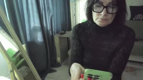 mom online show from March 2026 02:17:02 AM