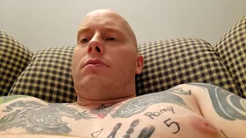 Snapshot of big_mat1988 chatting on February 2025 02:15:01 AM big_mat1988 online show from February 2025 02:15:01 AM