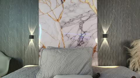 Tell me Sophia  online show from April 2026 09:20:02 PM