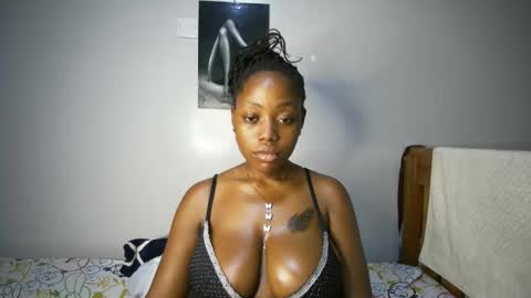 bigass001_ online show from October 2025 08:40:02 PM