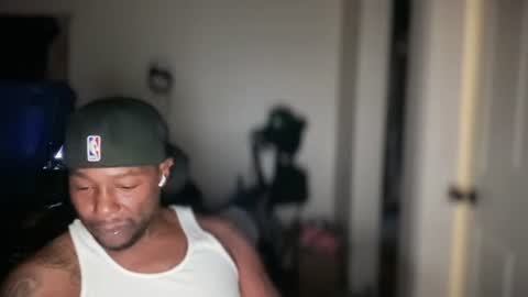 Snapshot of bigbackwoodcali chatting on June 2026 09:35:02 AM bigbackwoodcali online show from June 2026 09:35:02 AM