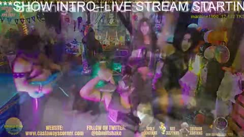 Snapshot of bigbananamilfshake chatting on November 2025 05:28:02 AM Mya and Angelo online show from November 2025 05:28:02 AM