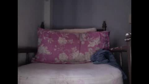 Emi online show from April 2026 12:39:01 PM