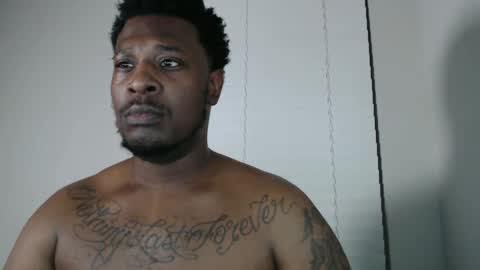 Snapshot of bigblack004 chatting on January 2025 02:03:02 AM bigblack004 online show from January 2025 02:03:02 AM