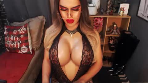 Loraine Cruz online show from February 2025 07:19:02 PM