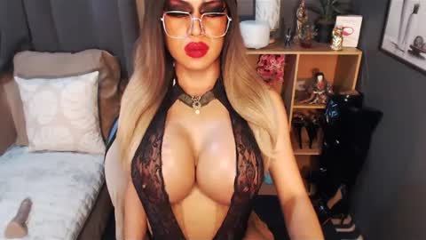 Loraine Cruz online show from February 2025 08:36:01 PM