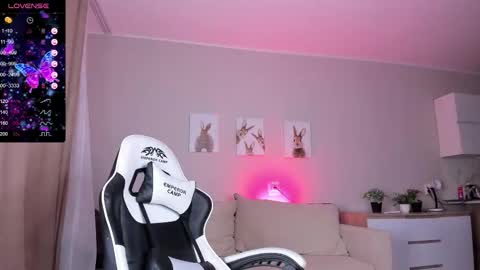 Alise online show from December 2025 11:26:02 AM