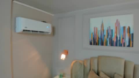   online show from October 2025 10:02:01 AM