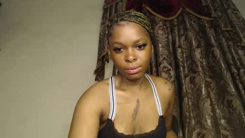 Snapshot of bigbooty_xchataa chatting on November 2025 05:35:02 PM Lucy online show from November 2025 05:35:02 PM