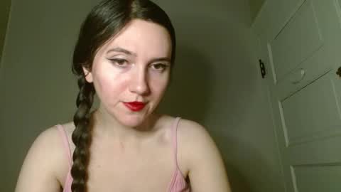 Isabella online show from March 2026 06:17:02 AM