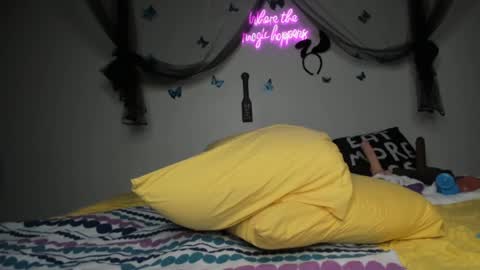 Snapshot of bigbuttsarena chatting on February 2025 01:45:01 AM bigbuttsarena online show from February 2025 01:45:01 AM