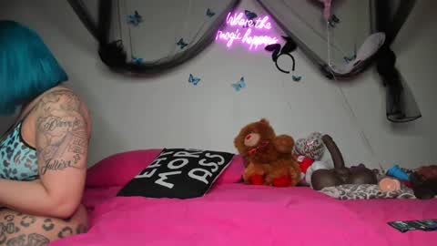 Snapshot of bigbuttsarena chatting on February 2025 02:42:02 AM bigbuttsarena online show from February 2025 02:42:02 AM