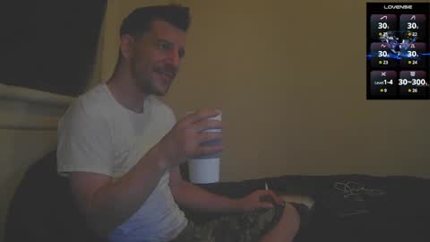 Jon - Im Straight online show from November 2025 10:25:02 AM