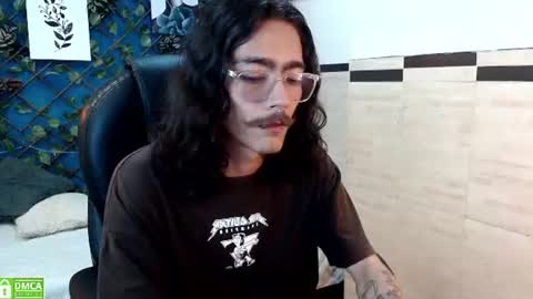 Snapshot of bigcock_robert chatting on July 2026 04:32:02 PM ROBB online show from July 2026 04:32:02 PM