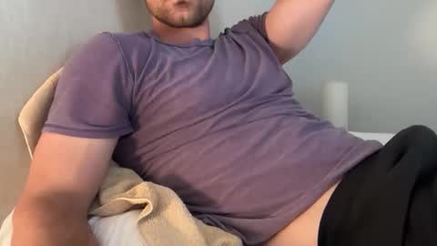 Snapshot of bigcollegecock69690 chatting on April 2026 10:22:01 PM bigcollegecock69690 online show from April 2026 10:22:01 PM