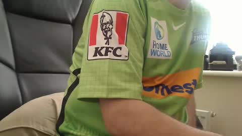 Snapshot of bigcurve chatting on March 2025 02:45:02 PM bigcurve online show from March 2025 02:45:02 PM