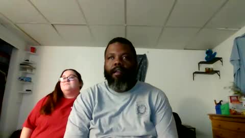 bigdawg202523 online show from November 2025 10:10:02 PM