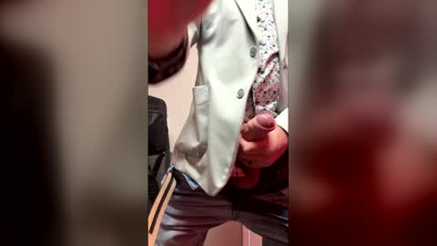 bigdick3981 online show from May 2026 12:00:02 PM