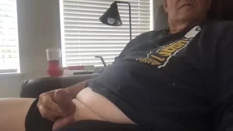 Snapshot of bigdog62_1 chatting on October 2025 09:37:01 PM Bigdog62 online show from October 2025 09:37:01 PM