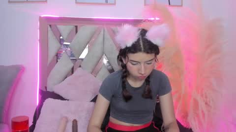 Snapshot of bigfinger125 chatting on March 2025 01:27:01 AM Lucy and Fred online show from March 2025 01:27:01 AM