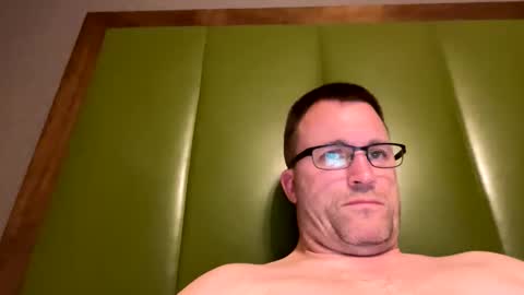 bigger22332233 online show from February 2025 06:28:01 AM