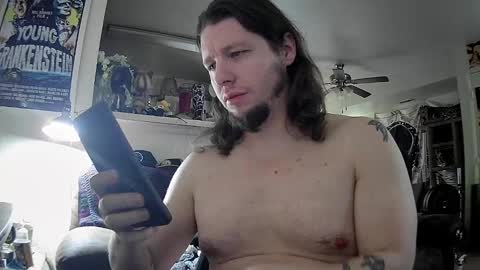 biggerisbetter21 online show from February 2025 08:54:02 PM