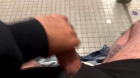 Snapshot of bighairycock420 chatting on March 2026 01:33:01 PM bighairycock420 online show from March 2026 01:33:01 PM