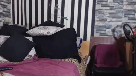 Snapshot of bighotmature chatting on April 2026 10:37:01 AM bighotmature online show from April 2026 10:37:01 AM