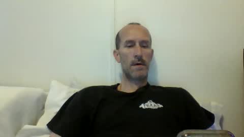 Snapshot of bighugemouthful chatting on September 2025 04:31:02 PM Chaz online show from September 2025 04:31:02 PM