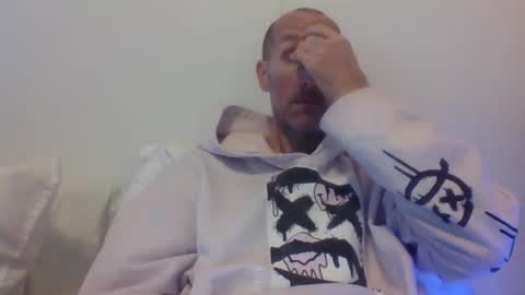 Snapshot of bighugemouthful chatting on November 2025 06:08:01 PM Chaz online show from November 2025 06:08:01 PM