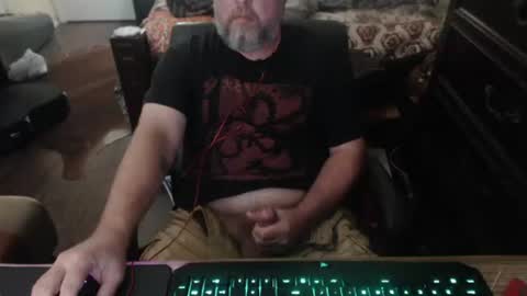 Snapshot of bighugmugg chatting on November 2025 06:40:02 PM bighugmugg online show from November 2025 06:40:02 PM