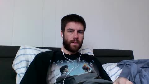 Snapshot of bigmag23 chatting on April 2026 06:47:01 PM bigmag23 online show from April 2026 06:47:01 PM