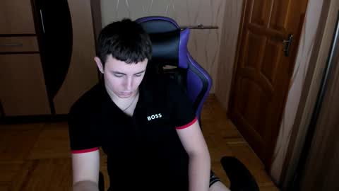 Snapshot of bigmark03 chatting on December 2025 07:42:02 PM BigMark03 online show from December 2025 07:42:02 PM