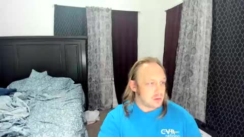 bigmike20129020 online show from October 2025 08:12:01 AM