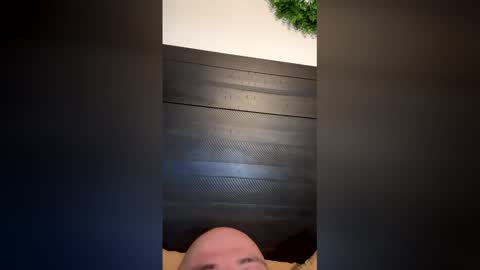 Snapshot of bigred2026 chatting on April 2026 03:29:02 AM bigred2026 online show from April 2026 03:29:02 AM