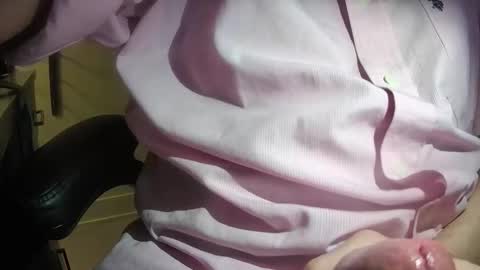 Snapshot of bigsexshark1 chatting on October 2025 05:33:02 AM bigsexshark1 online show from October 2025 05:33:02 AM