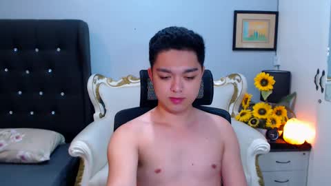 Snapshot of bigshowforyouxx chatting on February 2025 01:17:02 PM Jay online show from February 2025 01:17:02 PM