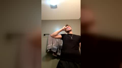 bigskinnyboyshh online show from July 2026 09:44:01 PM