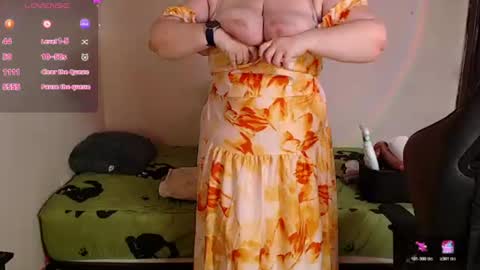 Snapshot of bigsquirt_6 chatting on July 2026 05:39:01 PM laura online show from July 2026 05:39:01 PM