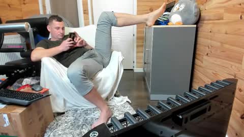 bigsshark online show from December 2025 08:51:01 PM