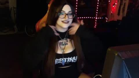 Snapshot of bigtiddygothxx chatting on November 2025 10:14:02 AM Lealithhh online show from November 2025 10:14:02 AM