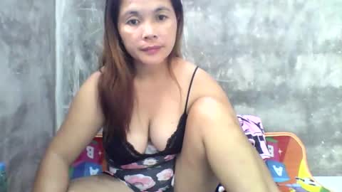 Snapshot of bigtits_24 chatting on November 2025 12:10:02 AM bigtits_24 online show from November 2025 12:10:02 AM