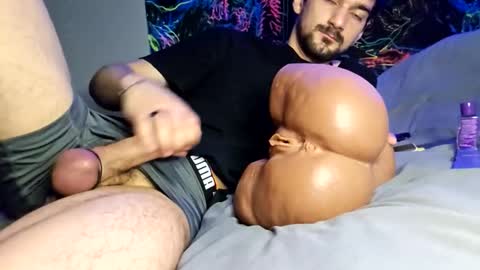 bigwhitecock_liam online show from May 2026 05:54:02 PM
