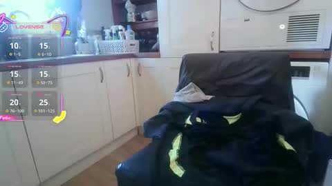 bijiminy online show from October 2025 10:46:02 AM