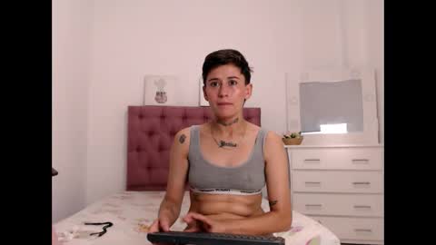 billielovee online show from March 2026 02:33:01 PM