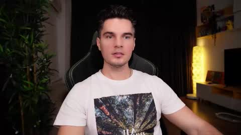 BillyPassion online show from November 2025 01:43:01 PM